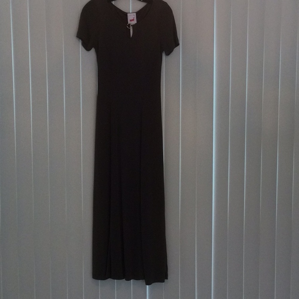 Mondo Short Sleeve Long Dress